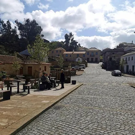 Solar Dos Condes Da Azenha Fonte Arcada