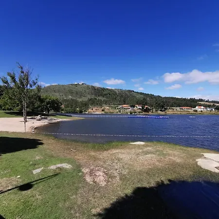 Solar Dos Condes Da Azenha * Fonte Arcada