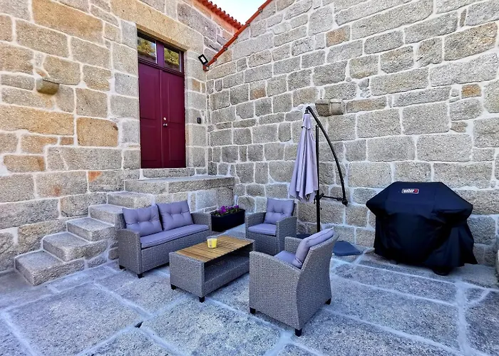 Solar Dos Condes Da Azenha Fonte Arcada