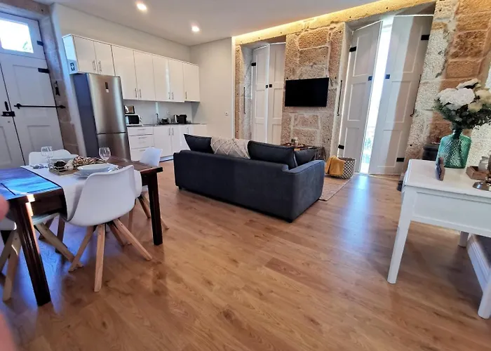 Solar Dos Condes Da Azenha Nyaraló Fonte Arcada